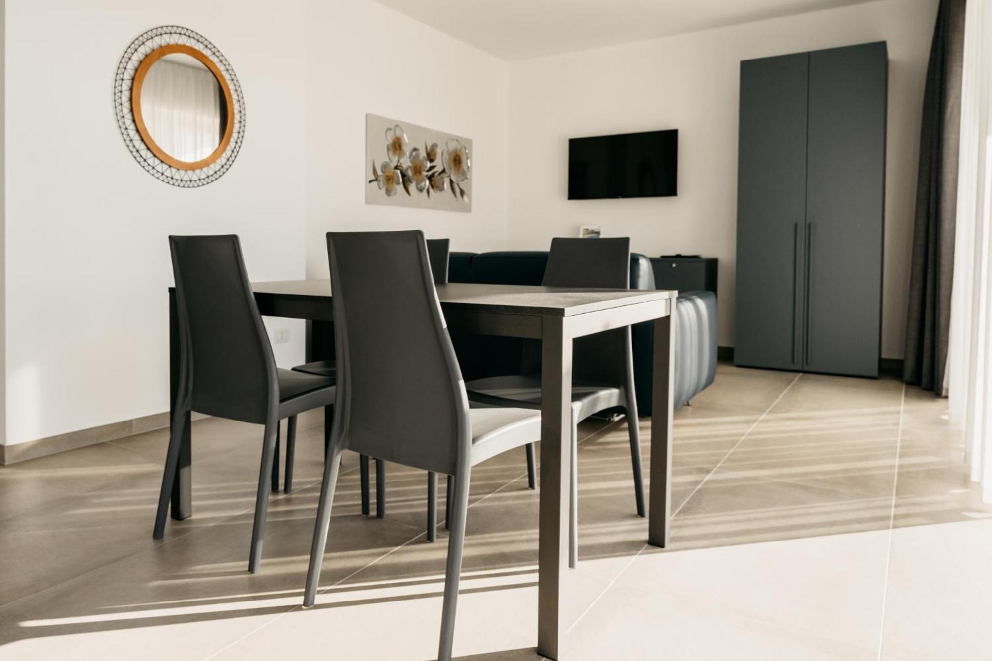 ברדולינו Apartments Monsurei, Lake View מראה חיצוני תמונה