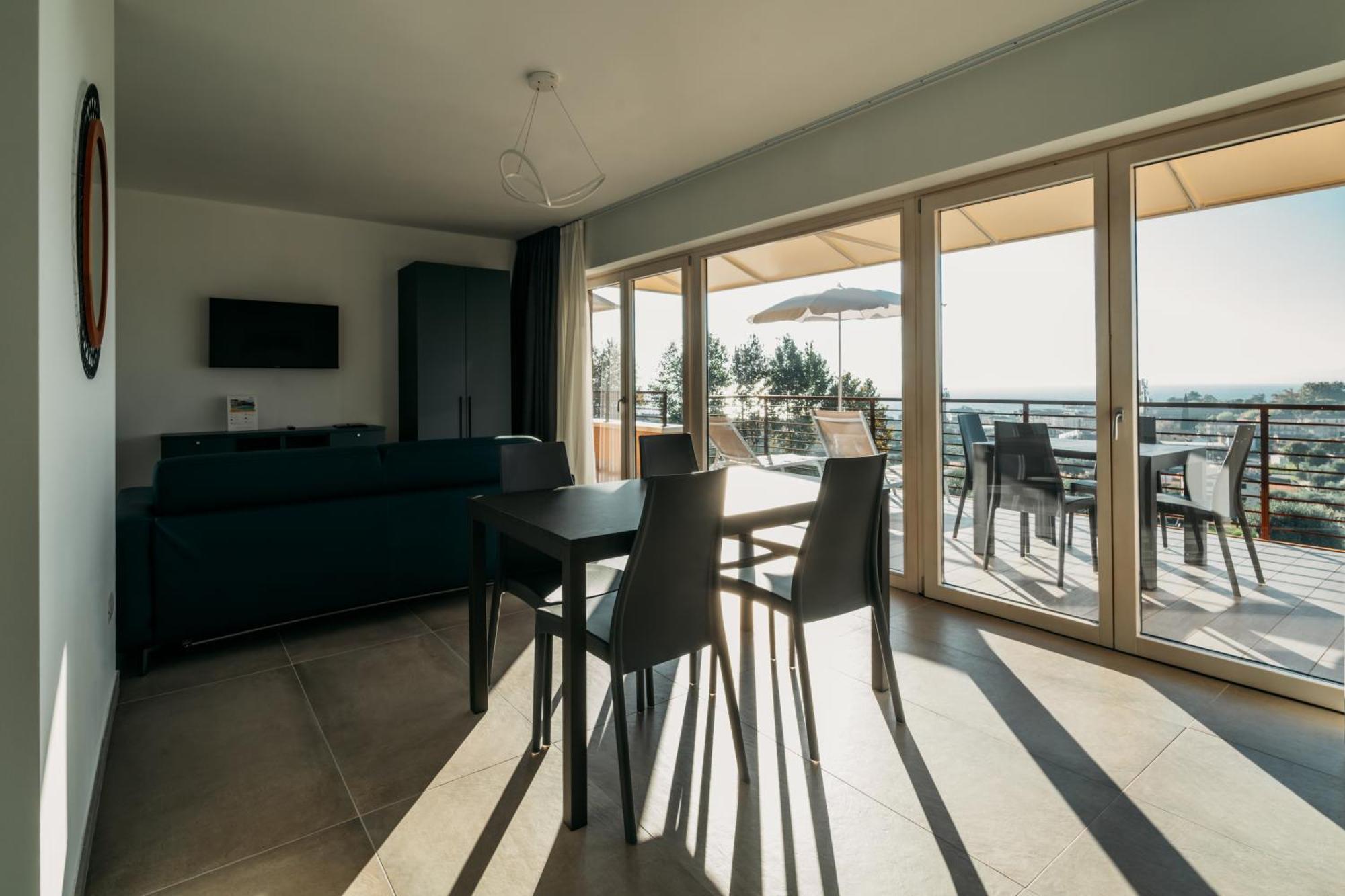 ברדולינו Apartments Monsurei, Lake View מראה חיצוני תמונה