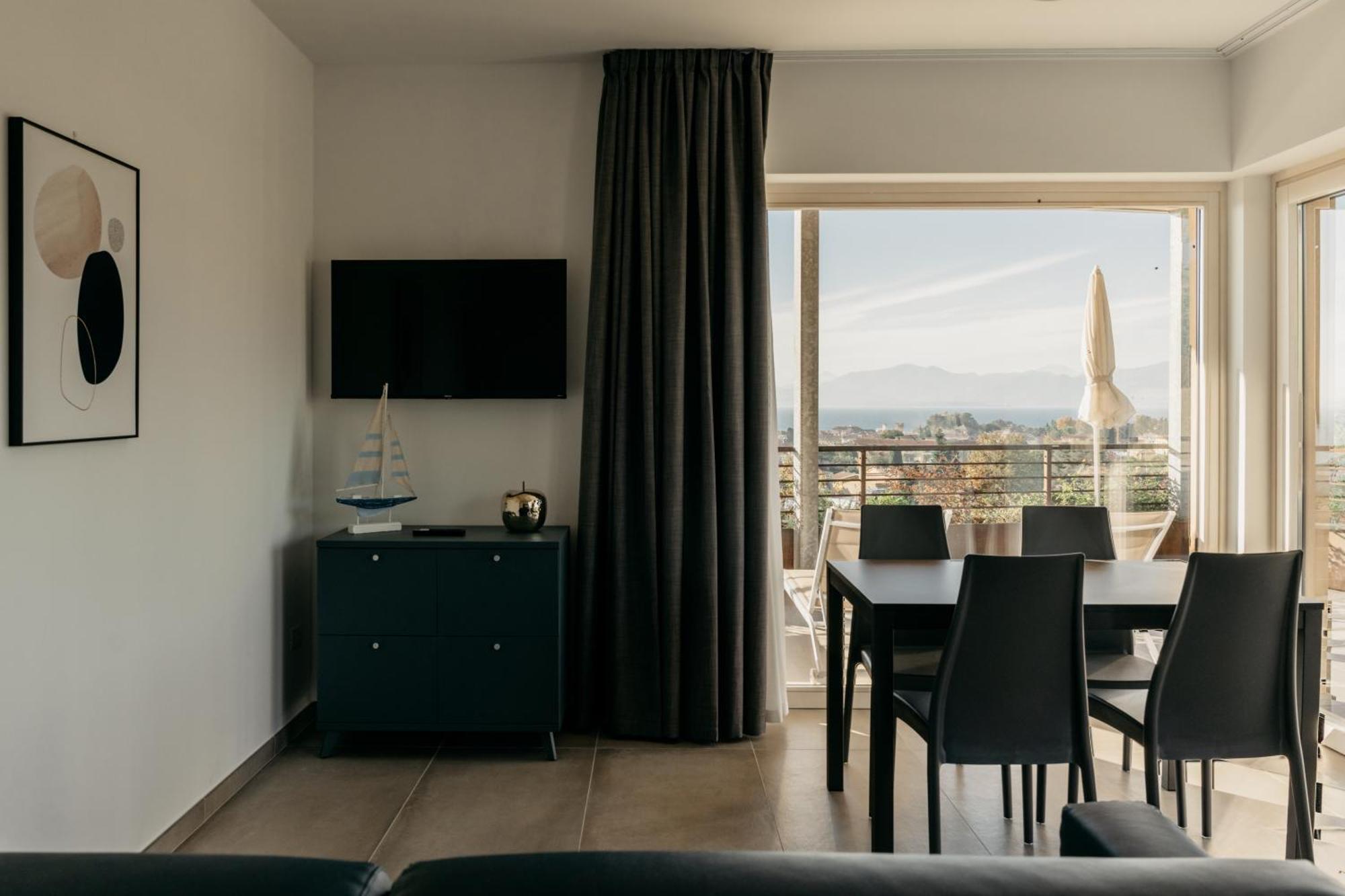 ברדולינו Apartments Monsurei, Lake View מראה חיצוני תמונה